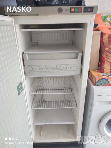 ФРИЗЕР BOCH ВЕРТИКАЛЕН