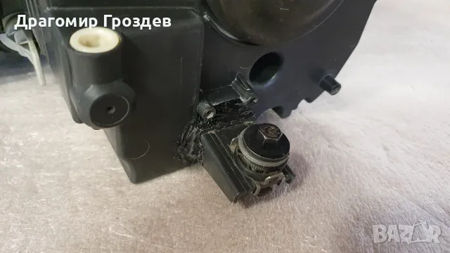 Оригинален, оборудван десен фар за  VW Touran / Фолксваген Туран  (2010-2015), снимка 9 - Части - 49570594