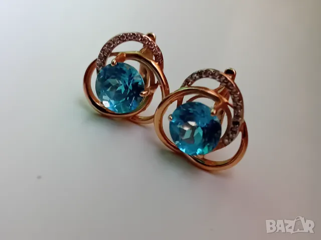 Руски златни обеци с естествен топаз