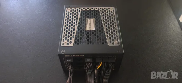 Продавам в перфектно състояние захранване 1300Watt Seasonic Prime GX1300 80+ Gold Full Modular, снимка 3 - Захранвания и кутии - 55884431