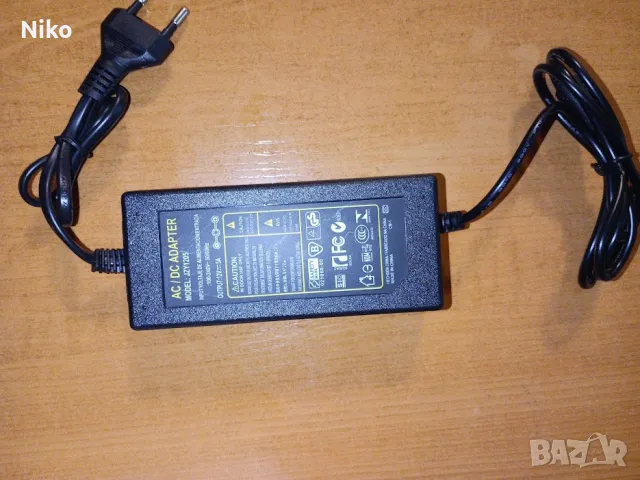 Захранване Адаптер 12 волта 5 ампера, снимка 3 - Друга електроника - 47560524