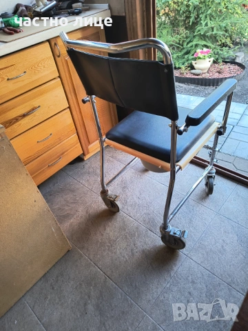 Инвалидна количка с тоалетна в Бургас за 20 евро , снимка 4 - Тоалетни столове - 54129873