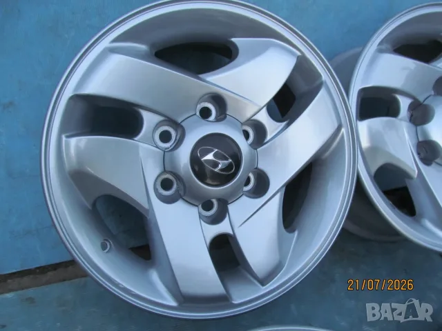Оригинални Алуминиеви джанти за Hyundai Terracan - 6 x 139,7mm, централен отвор 106,1 mm, ET 25, снимка 4 - Гуми и джанти - 55825787