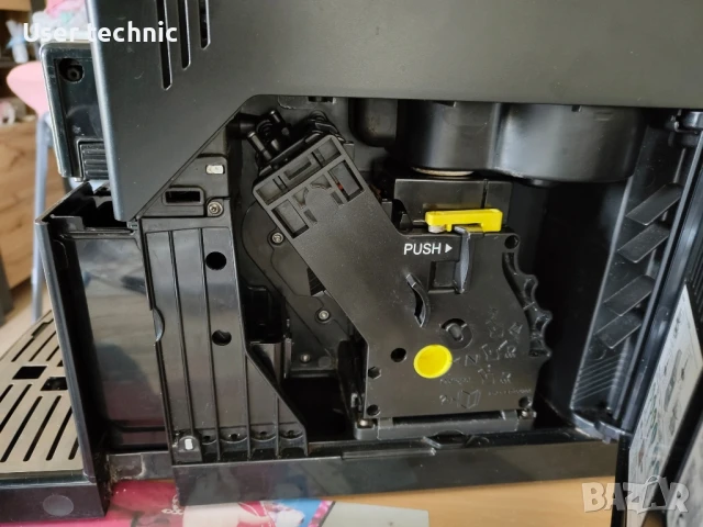 Кафе автомат Philips, снимка 3 - Кафемашини - 50624488