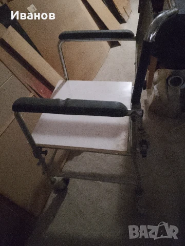 Санитарен тоалетен  стол  продавяам, снимка 4 - Тоалетни столове - 33881478