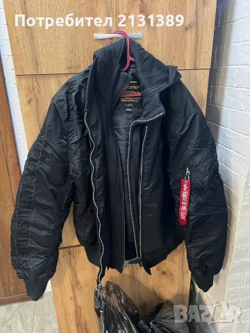 Мъжко бомбер яке Alpha Industries, размер L, снимка 2 - Якета - 56295333