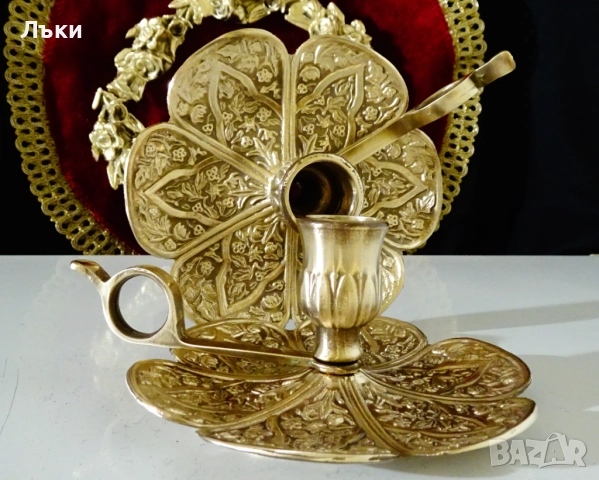 Викториански бронзов свещник,детелина,орнаменти. 