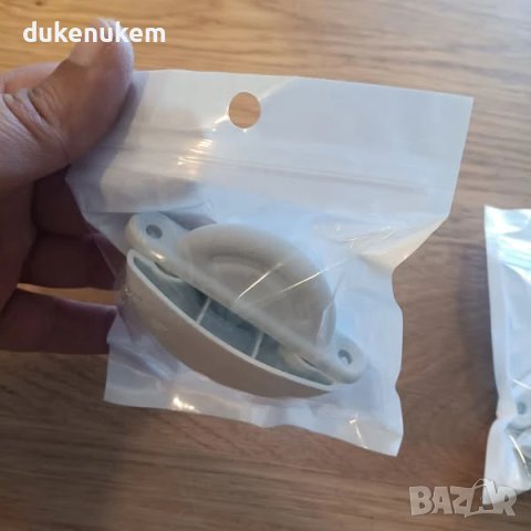 НОВИ! Пластмасови стопери за врата за каравани, кемпери, 2бр, снимка 9 - Аксесоари и консумативи - 50973352