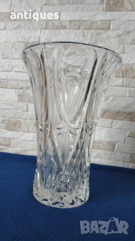 Голяма кристална ваза - Завод Китка - 22см, снимка 4 - Антикварни и старинни предмети - 36573018