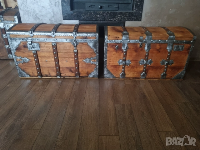 Стар дървен сандък/ракла/скрин