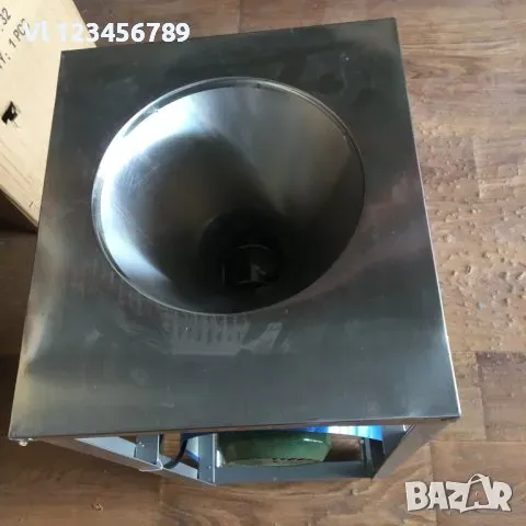 Алуминиева месомелачка №32+стойка с плот и фуния на колела +мотор 2,2 kW, снимка 8 - Месомелачки - 49736690