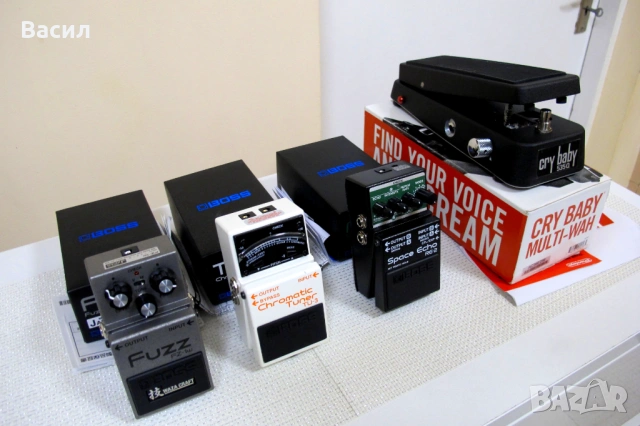 Boss TU-3 – Тунер за китара и бас, снимка 11 - Китари - 53065652