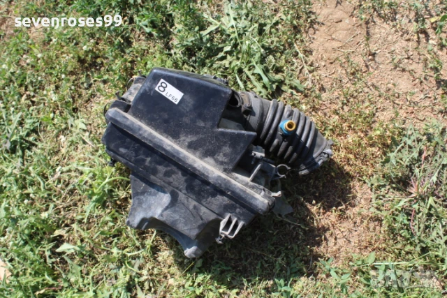 Филтърна кутия с маркуч Мазда 3 2008 2.3i 158hp Mazda 3 седан , снимка 2 - Части - 50659783