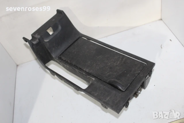 Поставка за чаши Мазда 3 2008 2.3i 158hp Mazda 3 седан  BP4K-64361