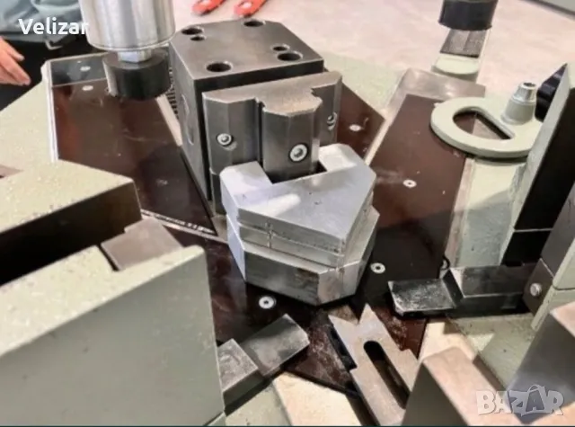 Автоматична ъглонабивна машина Pressta Eisele 2000 Германия, снимка 6 - Други машини и части - 49839900