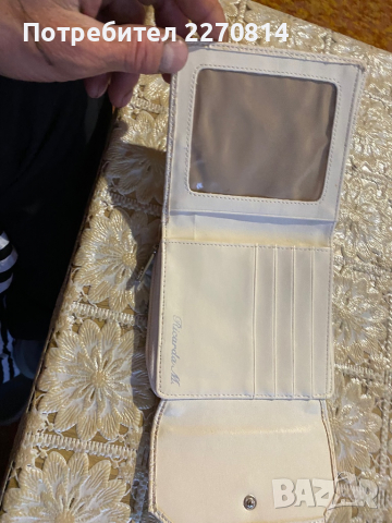 Портфейл, снимка 2 - Портфейли, портмонета - 36410724