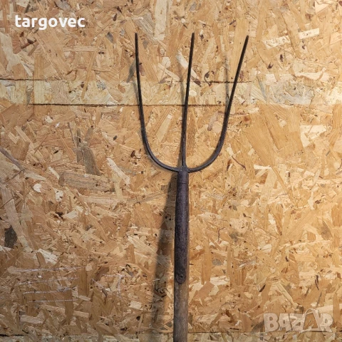 ръчно кована градинска вила