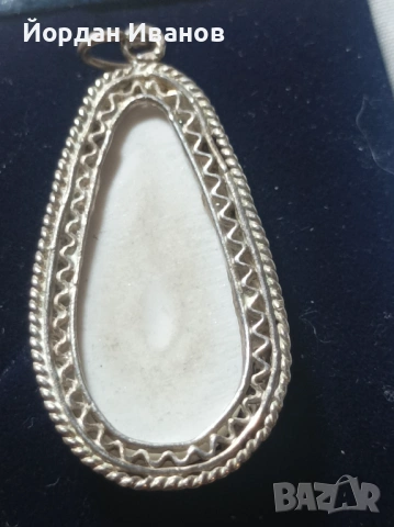 Сребърна висулка с порцелан, снимка 2 - Колиета, медальони, синджири - 53980136