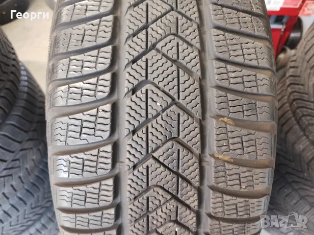 2бр. зимни гуми 235/45/18 Pirelli, снимка 1 - Гуми и джанти - 48648798