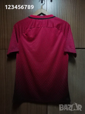 Турция Nike нова оригинална тениска фланелка футболна размер М Turkey , снимка 2 - Тениски - 51339717