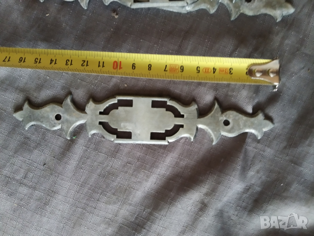 четири метални обкова,апликации, снимка 2 - Други ценни предмети - 36546749