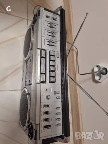 Стерео радиокасетофон Sharp GF-9191. Чисто нов., снимка 4 - Ресийвъри, усилватели, смесителни пултове - 55805653