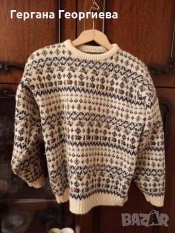 Дамски вълнен пуловер, снимка 2 - Блузи с дълъг ръкав и пуловери - 31802738