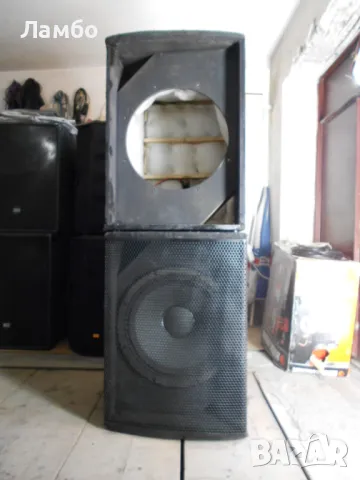 Продавам 2бр. баскаси без говорители ., снимка 1