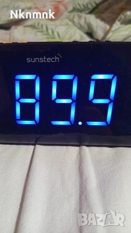 Радио часовник , снимка 2 - Радиокасетофони, транзистори - 53977638