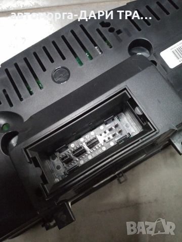 Уредно табло ( километраж) за Фолксваген Тоуран, Дизел, снимка 2 - Части - 53034049