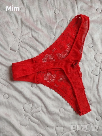 Triumph S Сатенен черен корсет + подарък червена полупрашка , снимка 7 - Корсети, бюстиета, топове - 54035214