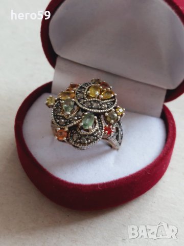 Дамски златен пръстен,диаманти изумруди, снимка 1 - Пръстени - 42795186