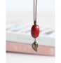 Дамско колие с листенце и червен керамичен камък (006), снимка 1 - Колиета, медальони, синджири - 40096545