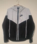 Оригинално дамско яке Nike Sportswear Windrunner, снимка 1