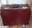 amiet suitcase  Стара чанта, куфар, цвят бургунди, снимка 1 - Антикварни и старинни предмети - 37039951