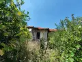 Отличен имот с голям парцел (1070 кв.м) и 3 спални в село Николово, обл. Хасково, снимка 3