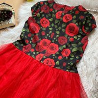 Червена рокля с рози и тюл, снимка 3 - Рокли - 42258689