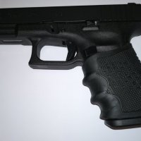 Гумена ръкохватка за пистолет, снимка 1 - Оборудване и аксесоари за оръжия - 29701115