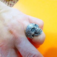 рокерски зверски солиден мъжки сребърен пръстен с Череп и цветя  за пичове и моторджий, снимка 4 - Пръстени - 37856266