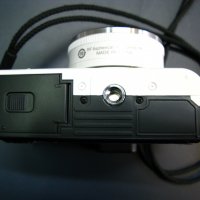 Nikon V1 - бял фотоапарат - макет, снимка 4 - Фотоапарати - 39672968