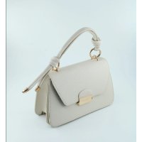 Елегантна фешън чанта с авнгардни дръжки в модерни цветове, снимка 4 - Чанти - 44341451