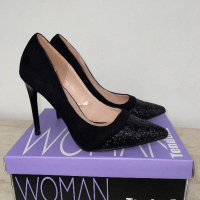 Дамски обувки с висок ток, снимка 1 - Дамски обувки на ток - 44713088