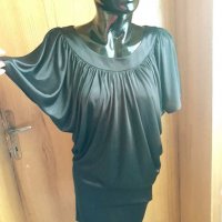 VILA Черна сатенена рокля с лъскав ефект и феерични ръкави С/М, снимка 3 - Рокли - 25695242