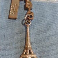 Ключодържател сувенир спомен от ПАРИЖ АЙФЕЛОВАТА КУЛА много красив стилен дизайн 44068, снимка 5 - Други - 44727406