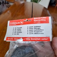 Стари накрайници за щеки Tyrolia, снимка 4 - Други ценни предмети - 42746735