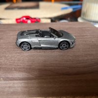 Hot wheels Audi R8 Spyder, снимка 2 - Колекции - 42460770