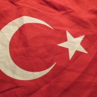 Турски флаг с полумесецът и звездата, турско знаме с щифт за закачане, снимка 2 - Други - 39409844
