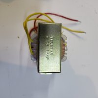 Трансформатор, захранване  9 волта  - 1  ампера, снимка 1 - Друга електроника - 39561936