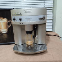 Кафе автомат Delonghi Magnifica Rapid Cappuccino, снимка 4 - Кафемашини - 44572551