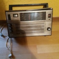 Радио Селена, снимка 1 - Антикварни и старинни предмети - 31074812